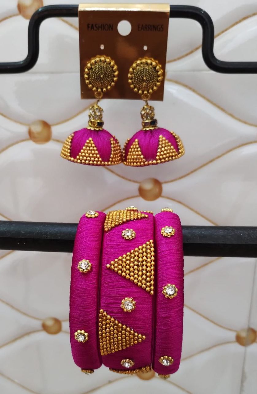 Magenta thread triangle design bangles with stud earring
